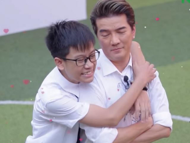 Con trai nuôi Đàm Vĩnh Hưng nói về “bức tường nứt” ngăn cách tình cảm cha con