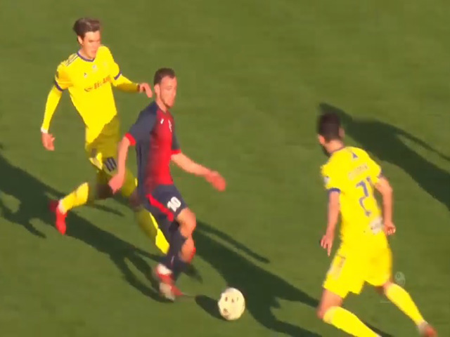 Bóng đá - Giải liều nhất châu Âu hấp dẫn: Rượt đuổi 8 bàn và "cơn mưa" thẻ vàng