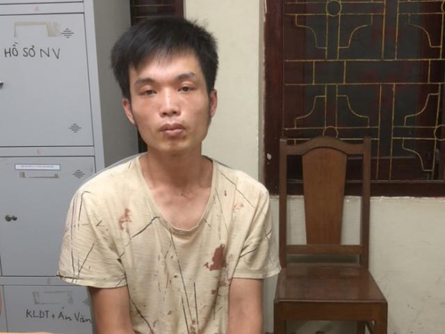 Pháp luật - Thanh niên thủ sẵn 2 dao nhọn chém dã man tài xế taxi