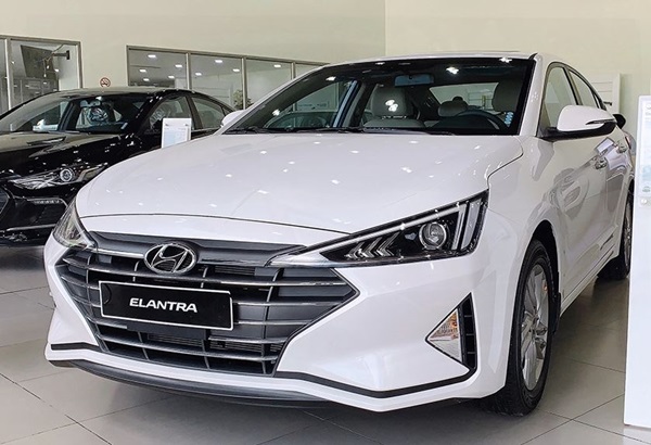 Giá xe Hyundai Elantra lăn bánh và giá niêm yết mới nhất tháng 5/2020 - 2