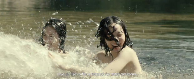 Phim Việt "đốt mắt" khán giả với cảnh nhìn trộm gái xinh tắm suối - 2