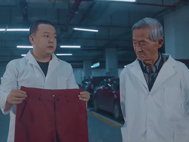 Video Clip Cười - Chiếc quần may mắn và anh chàng "số nhọ"