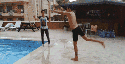 Bạn thân là người luôn mang đến cho bạn những "niềm đau" - 5