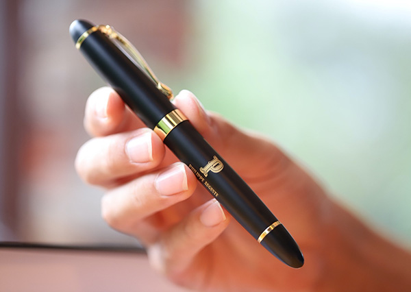 &nbsp;Sản phẩm bút kí được giới doanh nhân ưa chuộng