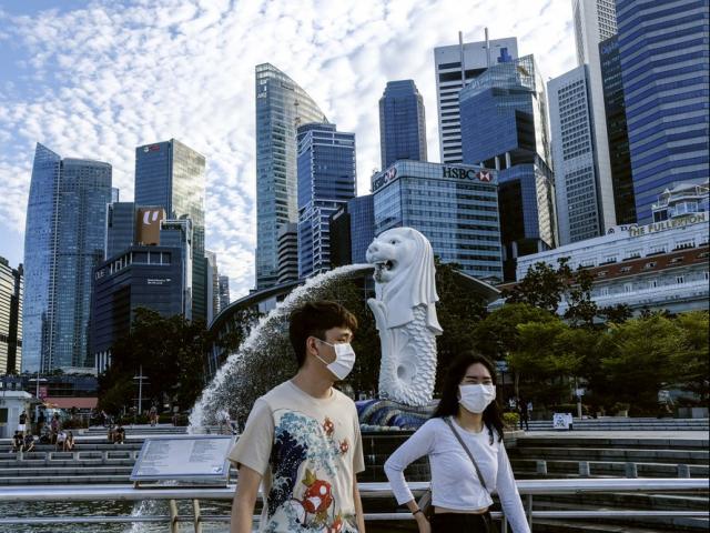 "Một quốc gia, hai dịch bệnh" - bài học đắt giá của Singapore
