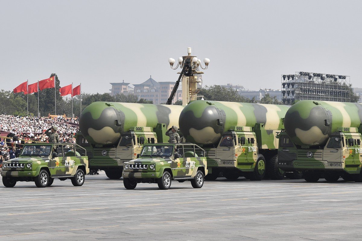 DF-41 là tên lửa đạn đạo liên lục địa phóng từ đất liền uy lực nhất của Trung Quốc.