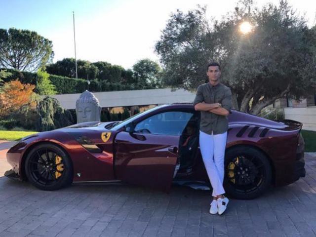 Ngắm xe - Top 5 ngôi sao thể thao sở hữu dàn siêu xe 'khủng'
