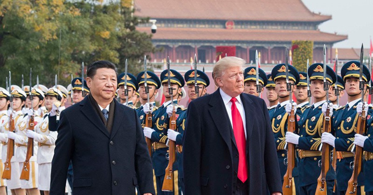 Chủ tịch Tập Cận Bình (trái) tiếp Tổng thống Donald Trump (phải) trong chuyến thăm cấp nhà nước đến Bắc Kinh năm 2017. Ảnh: REUTERS