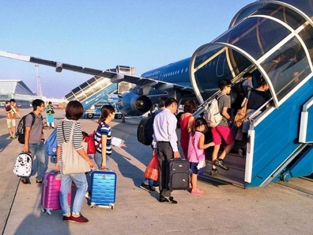 Thị trường - Tiêu dùng - Các hãng bay đồng loạt “tung” vé phổ thông siêu tiết kiệm