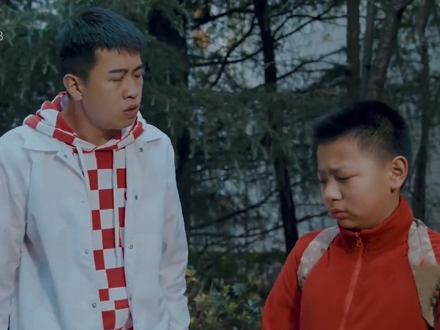 Video Clip Cười - Con nhà tông, không giống lông cũng giống cánh