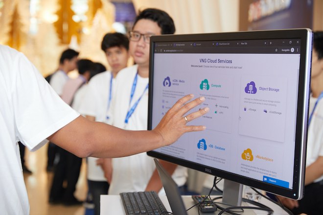 Cuộc thi lập trình Hackathon 2020 được tổ chức "trên mây" với chủ đề COVID-19 - 1