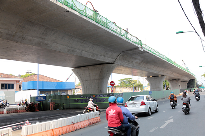 Ngắm cầu biểu tượng mới của TP.HCM bắc qua sông Sài Gòn sắp hoàn thành - 4