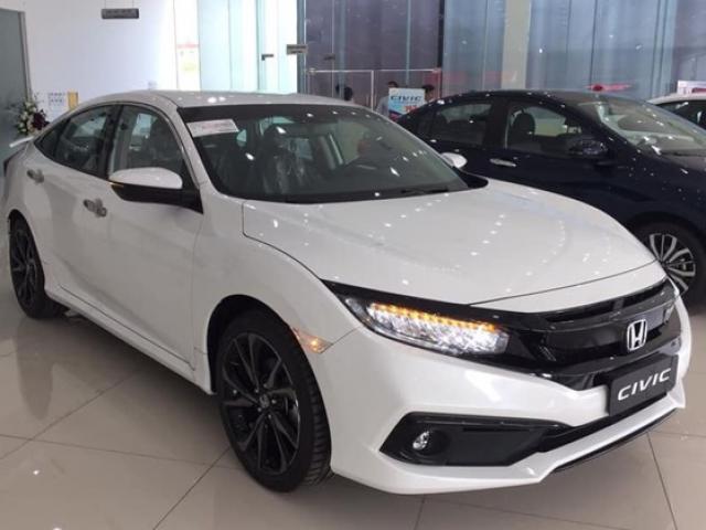 Giá xe Honda Civic lăn bánh và giá niêm yết theo màu sơn T5/2020