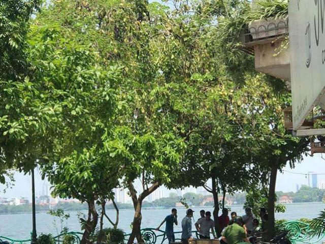 Pháp luật - Phát hiện thi thể nam giới nổi giữa Hồ Tây