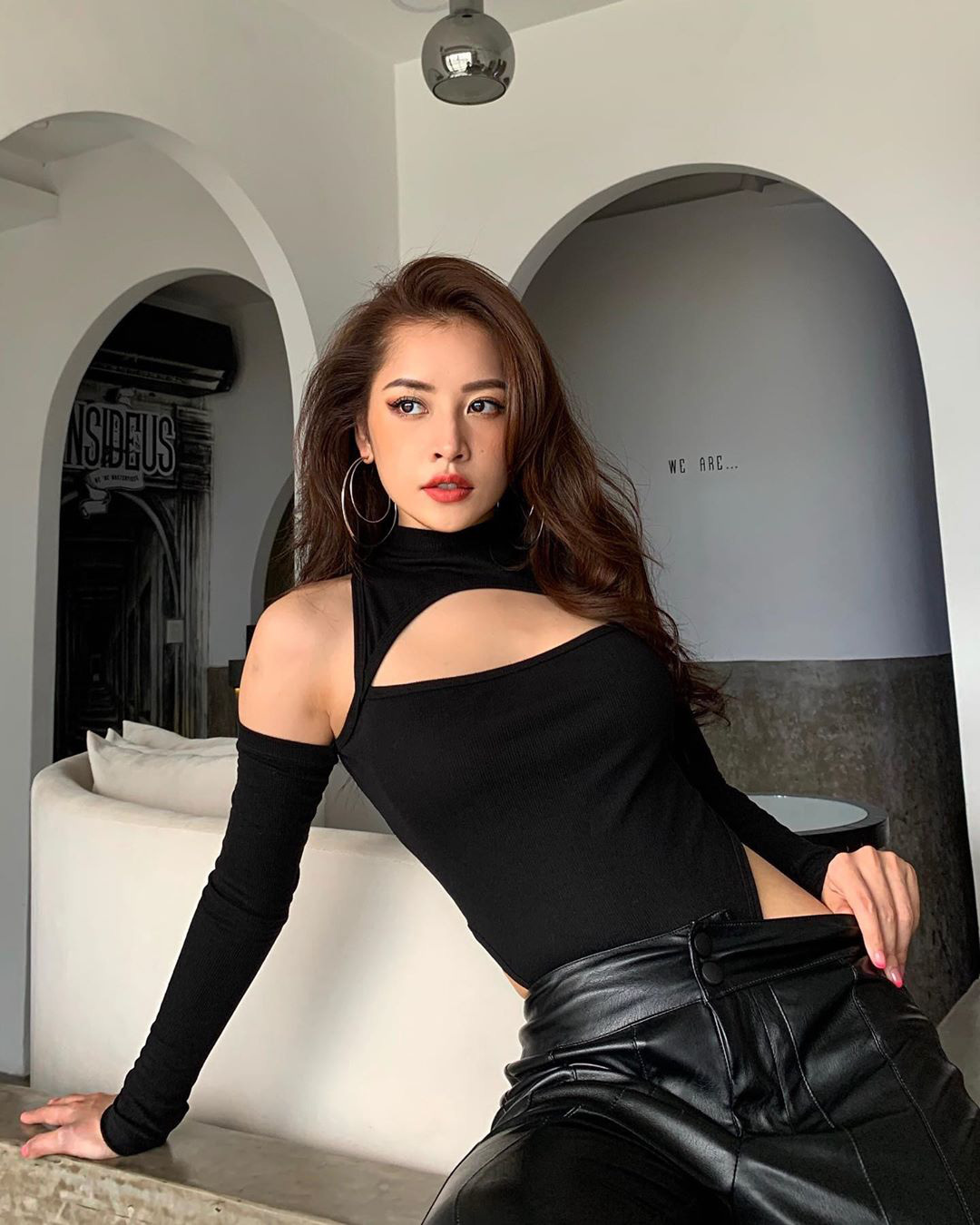 Chia tay "vua phá lưới", Huỳnh Hồng Loan nối gót Chi Pu làm "gái hư"? - 6