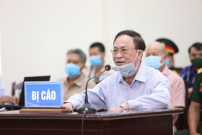 Bị cáo Nguyễn Văn Hiến tại tòa. Ảnh: BTP