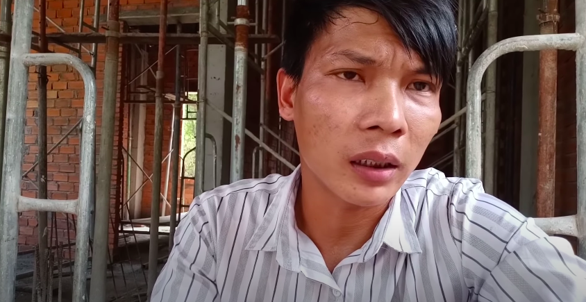 "YouTuber nghèo nhất Việt Nam" trở lại công trường, lên tiếng về việc bỏ nghề thợ hồ sau khi đã "lên đời".