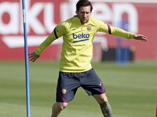 Bóng đá - Messi tập cực "dị" cùng Barca, chờ La Liga trở lại tranh cúp với Real