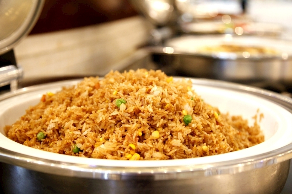 Muốn ăn toàn món ngon và lâu no, hãy tránh 5 món này khi ăn buffet - 1