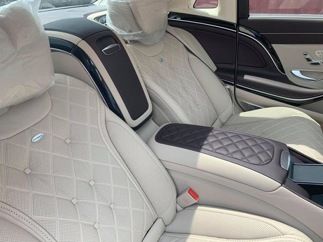 Vén màn Mercedes-Maybach S 560 "Duo-Tone" đầu tiên về Việt Nam - 8