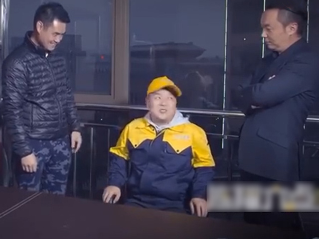 Video Clip Cười - Anh shipper may mắn thăng tiến thần tốc và cái kết