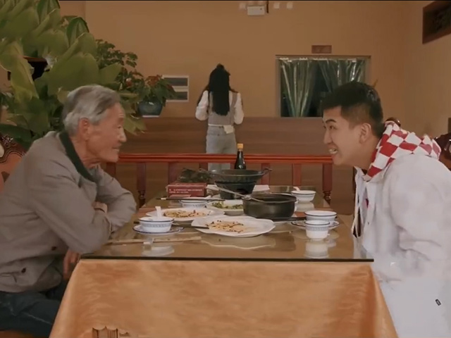 Video Clip Cười - Ông bố vợ nào mà không thương con rể