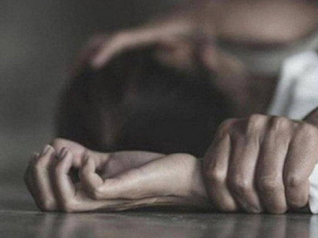 Pháp luật - Dụ dỗ thiếu nữ đi thăm rẫy để hiếp dâm