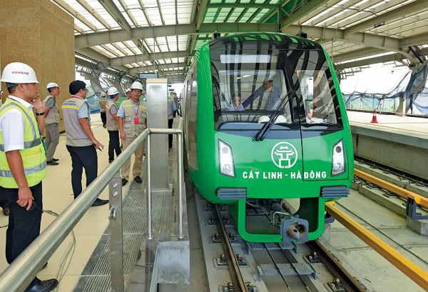 Cử tri đề nghị thanh tra, làm rõ trách nhiệm đường sắt Cát Linh - Hà Đông chậm tiến độ