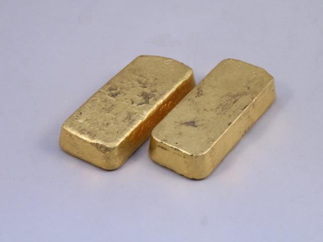 Phi thường - kỳ quặc - Đến nhà ông bà "cách ly xã hội", cháu bất ngờ phát hiện 2 cân vàng ròng