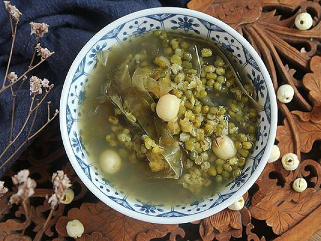 Chè đậu xanh nấu theo cách này đảm bảo "mát từ trong ra ngoài"