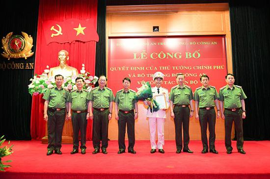 Các cán bộ trong Đảng ủy Công an Trung ương, lãnh đạo Bộ Công an
