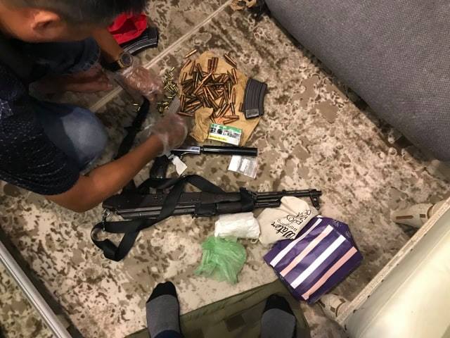 Một phần số súng đạn cơ quan Công an thu được khi bắt Phạm Bá Sơn.