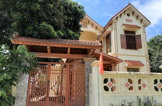 Gia đình bà Lê Thị Thọ có nhà 2 tầng trị giá hàng tỉ đồng nhưng vẫn lọt vào danh sách hộ cận nghèo