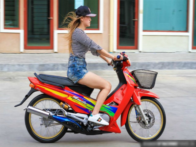 Thế giới xe - Huyền thoại 2 thì Honda Smile 110 lên đồ chơi đẹp lung linh