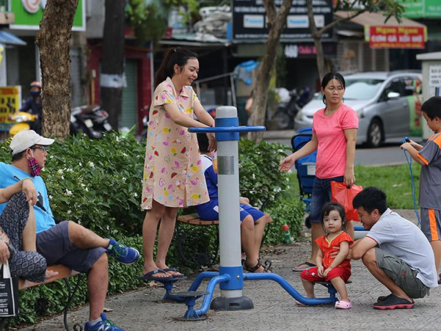 Tin tức trong ngày - Bỏ hộ khẩu để đảm bảo quyền tự do cư trú