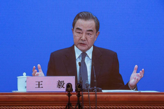 Ngoại trưởng Trung Quốc Vương Nghị phát biểu bên lề kỳ họp Quốc hội Trung Quốc ngày 24-5. Ảnh: TÂN HOA XÃ