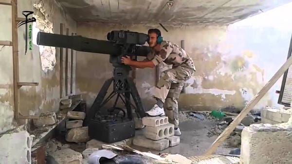 Tên lửa chống tăng TOW gây chú ý khi được phiến quân sử dụng ở Syria.