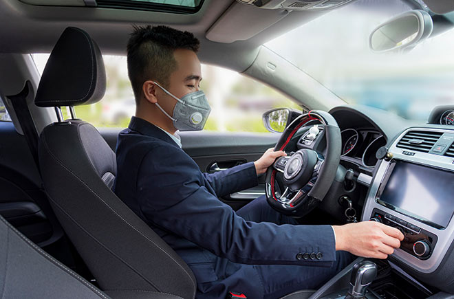 Không chỉ nắm vững những quy tắc an toàn giao thông, cánh tài xế nên vệ sinh xe thường xuyên để đảm bảo sức khỏe trong giai đoạn hậu dịch