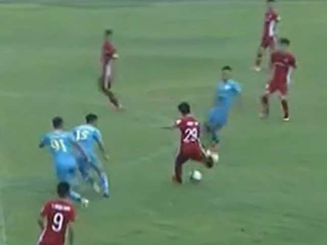 Video highlight trận Khánh Hòa – Viettel: Liên tiếp phung phí, vỡ hòa phút cuối - 1