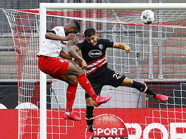 Video highlight trận Koln - Fortuna Dusseldorf: 3 phút cuối vỡ òa, 4 bàn mãn nhãn - 1