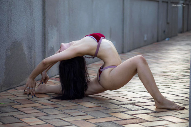 Trịnh Trâm (sinh năm 1990) vẫn được nhắc đến là một hot girl Yoga Biên Hòa.
