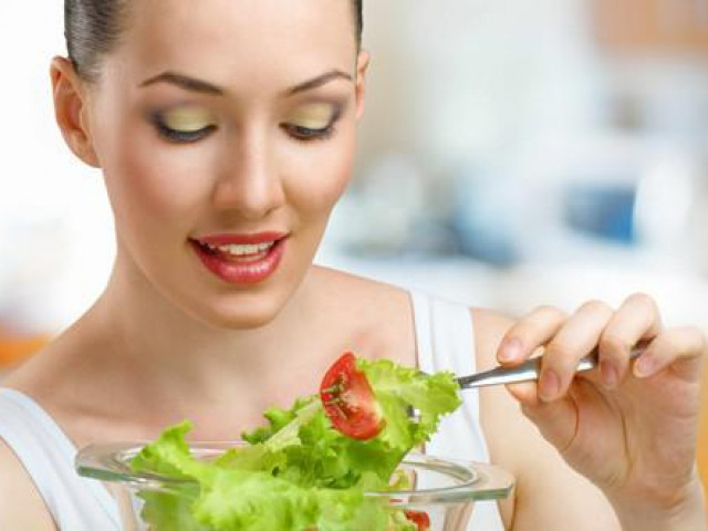 Sức khỏe đời sống - Dấu hiệu cảnh báo cơ thể sắp "sập nguồn" vì thiếu rau, bổ sung ngay kẻo muộn