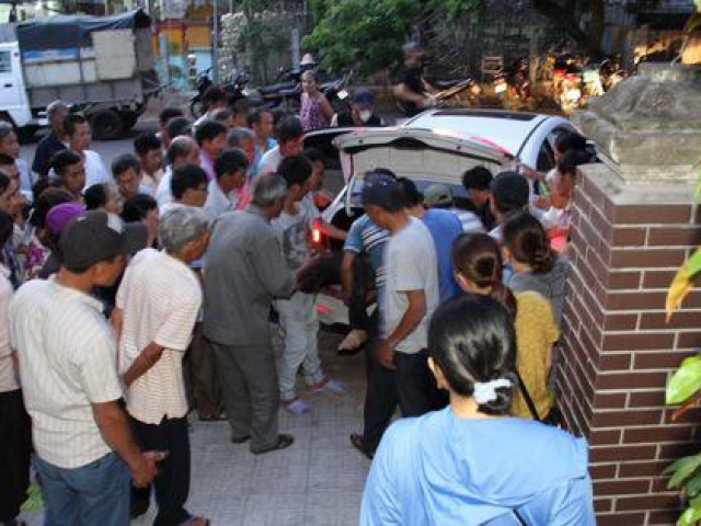 Tin tức trong ngày - Vụ đưa thi thể công nhân bị tai nạn về bằng ô tô con: Hé lộ nguyên nhân tử vong