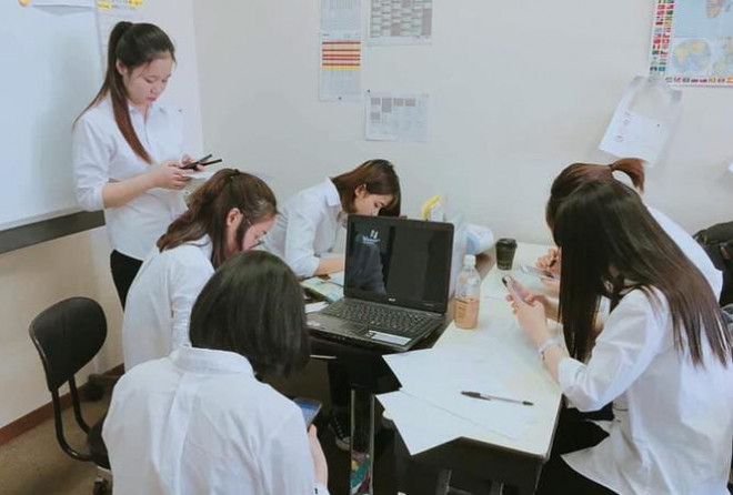 Du học sinh Việt Nam học tập tại Nhật. Ảnh: NVCC