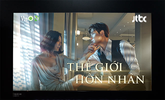 “Thế giới hôn nhân” là bộ phim làm mưa làm gió trên ứng dụng VieON bởi nội dung lôi cuốn, hình ảnh đẹp, thoải hay cùng diễn xuất đỉnh cao của dàn diễn viên kì cựu của Hàn Quốc.