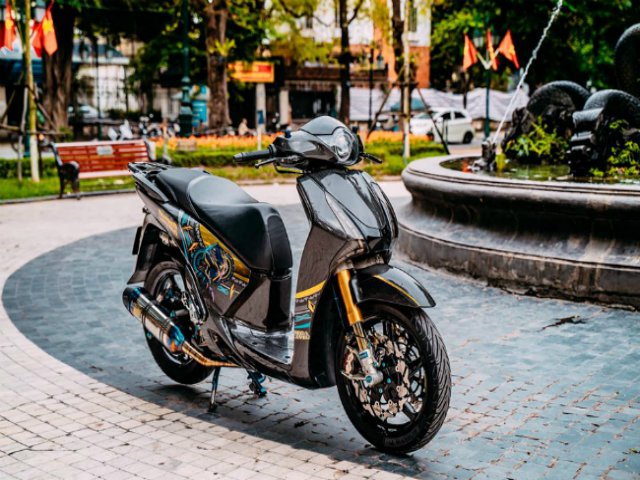 Choáng ngợp Honda SH 150i độ 700 triệu đồng của biker Hà Thành
