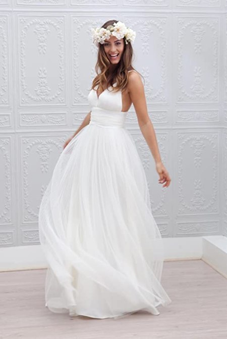 Muốn giản dị vẫn nổi bật trong ngày cưới, cô dâu hãy thử những chiếc váy này - 16