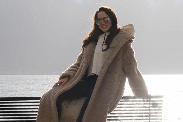 Vẻ đẹp và tài năng của &#39;cô gái vàng&#39; được TT Putin chúc mừng sinh nhật - 2
