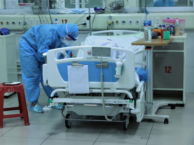 Tin tức trong ngày - Phi công người Anh đã cử động được ngón tay