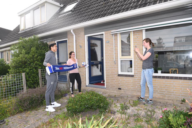 Đón Văn Hậu tới thăm nhà, fan nữ Heerenveen cảm kích mong ở lại Hà Lan - 7